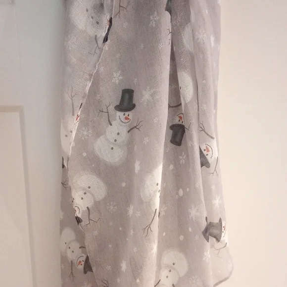 Charming Snowman A-Line Scarf - Picture 1 of 1